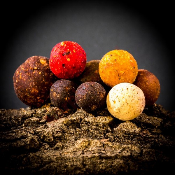 Kulki vario mixed boilies 14-18-24mm 10kg (wiadro)