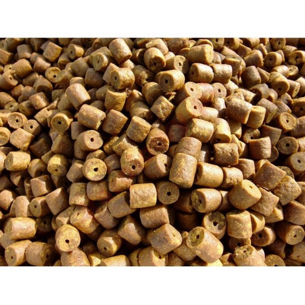 Pellet banan 12mm z otworem 1kg